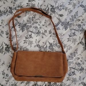 NWOT Thirty-One Day By Day Crossbody - Caramel Distressed Pebble